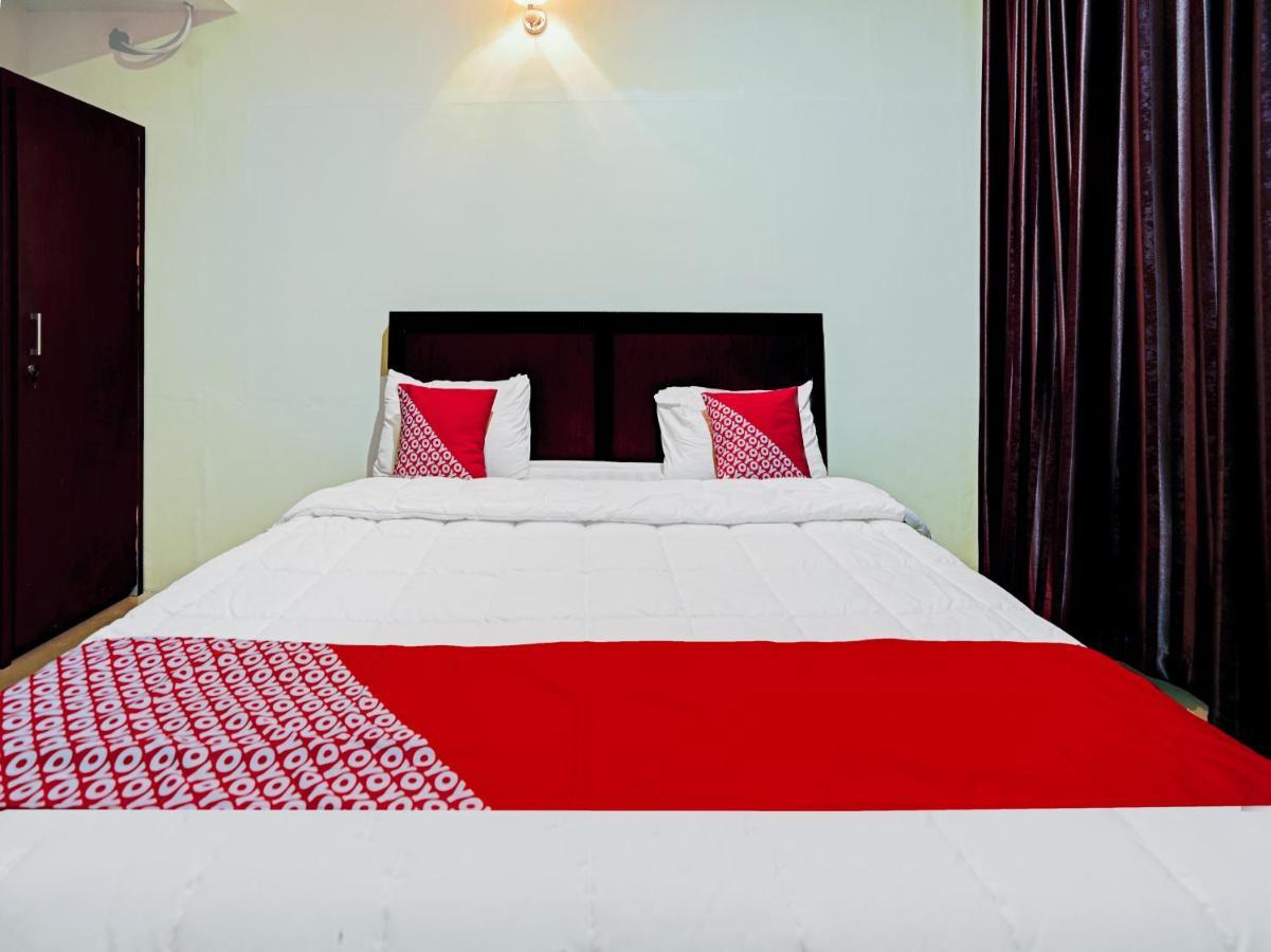 Oyo 90331 Hotel Toba Shanda بارابات المظهر الخارجي الصورة