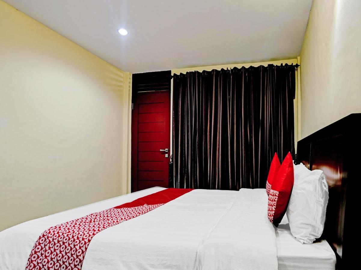Oyo 90331 Hotel Toba Shanda بارابات المظهر الخارجي الصورة