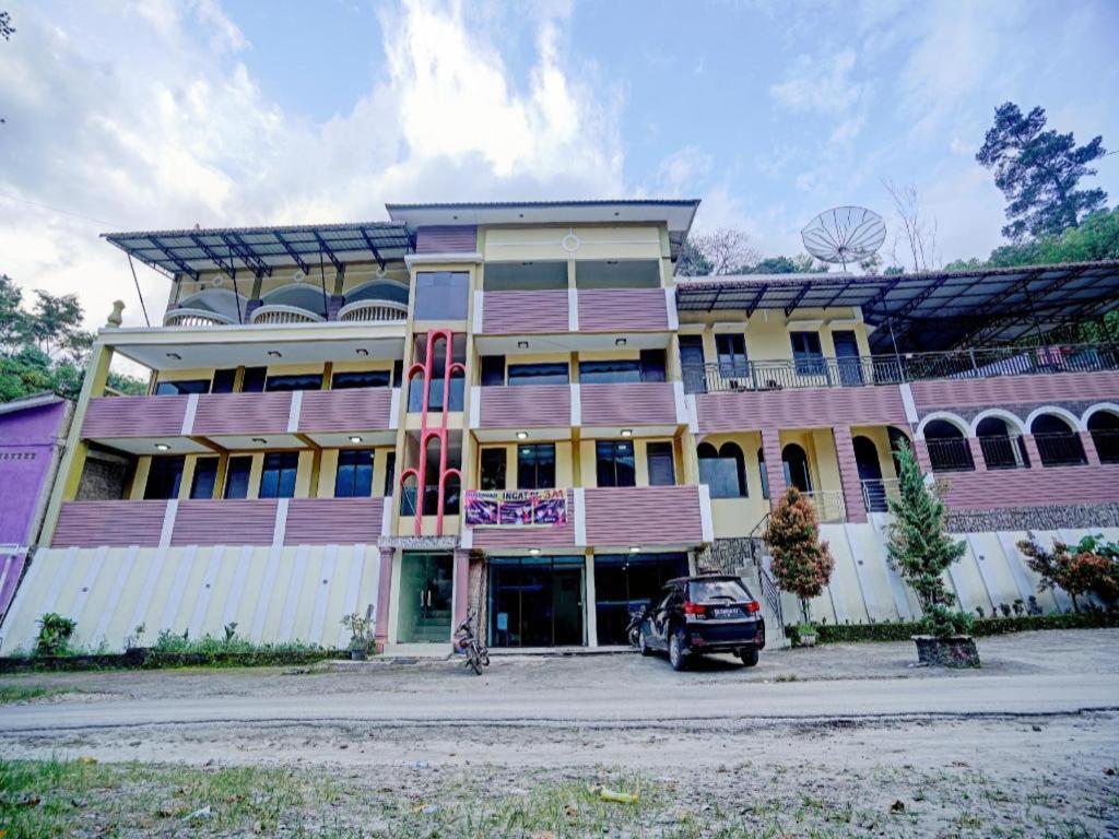 Oyo 90331 Hotel Toba Shanda بارابات المظهر الخارجي الصورة